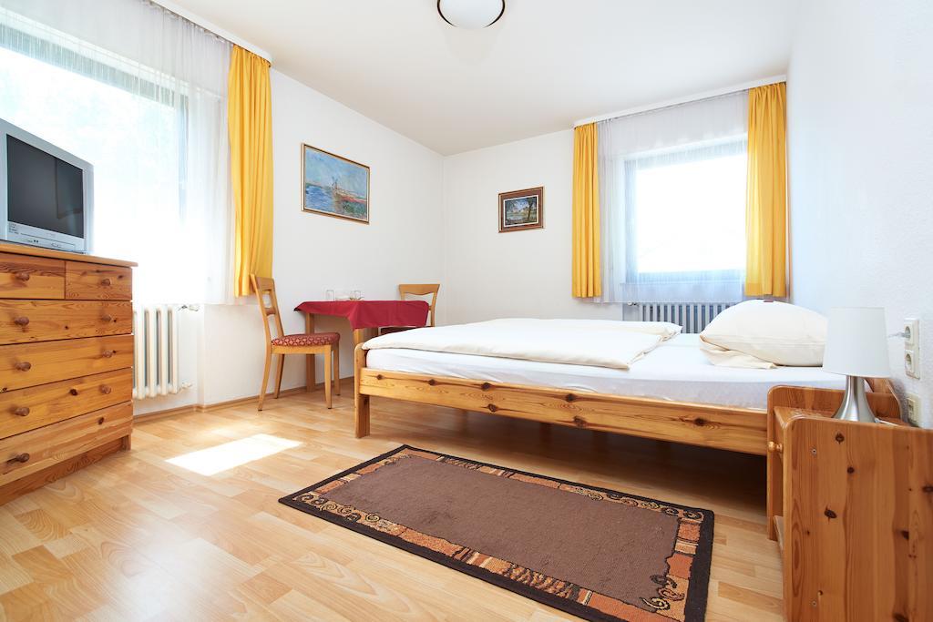 Gasthof Riedsee Hotel Stuttgart Room photo